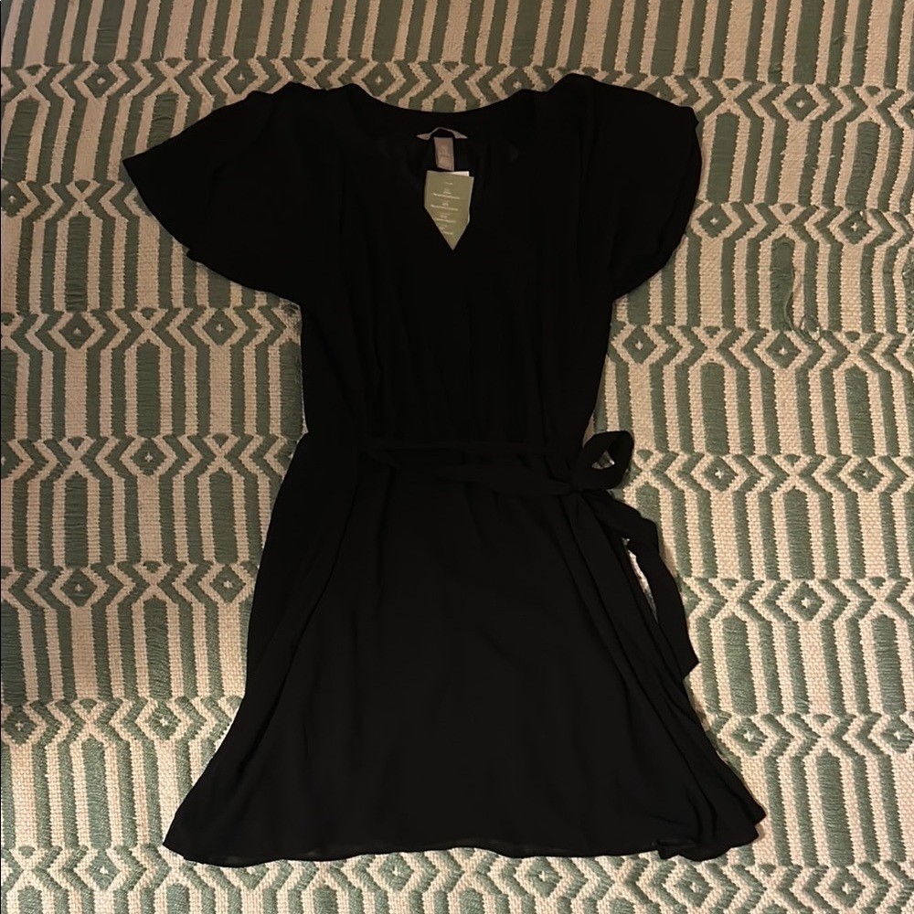 H&M Black V-Neck Flutter Sleeve Mini Dress